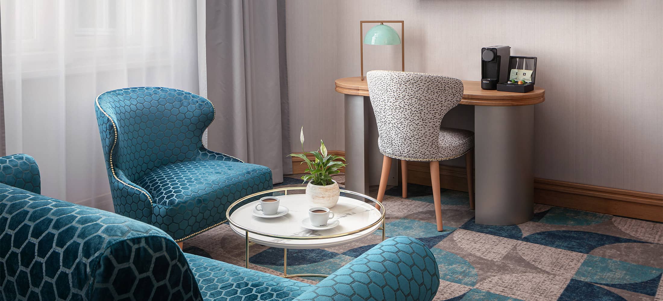 Detail deluxe room withe sofa bed | Allure Hotel & Residence Prague